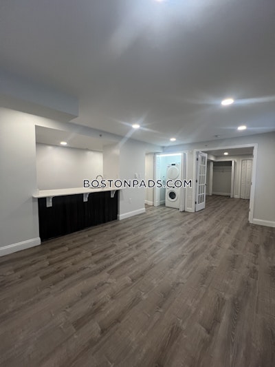 Newton Apartment for rent 1 Bedroom 1 Bath  Newton Corner - $2,400