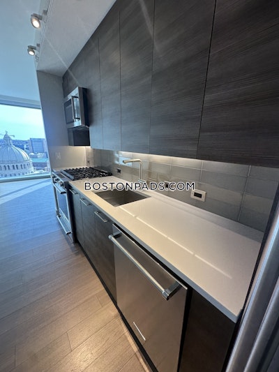 Back Bay 1 Bed 1 Bath Boston - $4,338