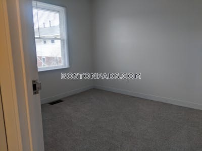 Roslindale Apartment for rent 3 Bedrooms 1 Bath Boston - $3,579