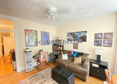 Brighton Nice 3 Bed 1 Bath available 9/1 on Lothian Rd. in Brighton Boston - $2,750