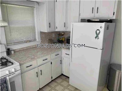 Brookline Apartment for rent 3 Bedrooms 1 Bath Beaconsfield - $4,450 No Fee
