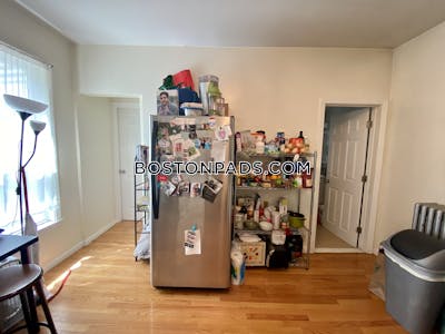 Cambridge Apartment for rent 3 Bedrooms 1 Bath Inman Square - $4,120 No Fee