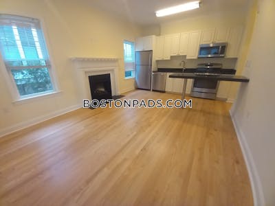 Cambridge Apartment for rent 3 Bedrooms 1 Bath Harvard Square - $4,735 No Fee