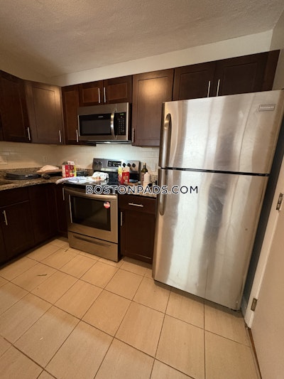 Newton Apartment for rent 2 Bedrooms 1 Bath  Auburndale - $2,800 No Fee