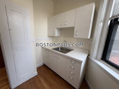 Back Bay Apartment for rent 2 Bedrooms 1 Bath Boston - $3,600
