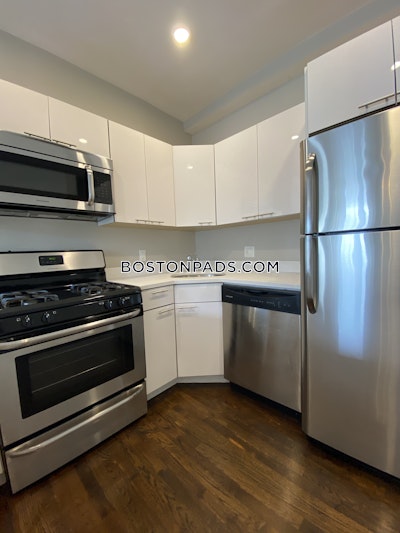 Cambridge Beautiful 1 Bed 1 Bath in Cambridge! OFFERING 2 MONTHS FREE, NO BROKER FEE, AND $500 MOVE-IN BONUS!!!  Harvard Square - $3,800