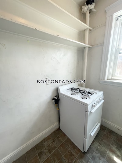 Allston/brighton Border Apartment for rent 1 Bedroom 1 Bath Boston - $2,500 50% Fee