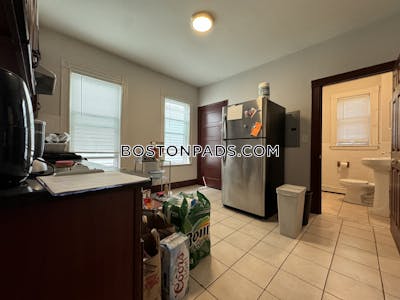Dorchester Apartment for rent 3 Bedrooms 1.5 Baths Boston - $3,300 No Fee