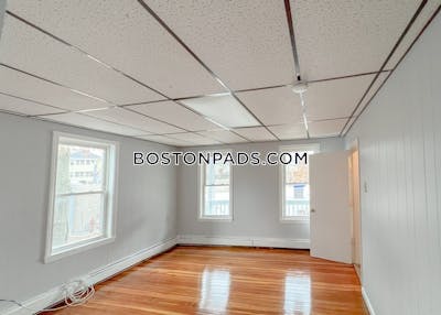 Somerville 1 bedroom 1 baths in SOMERVILLE  Magoun/ball Square - $2,300