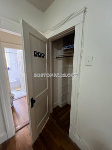 Brookline Apartment for rent 3 Bedrooms 1 Bath Boston University - $4,000 No Fee