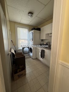 Somerville Apartment for rent 2 Bedrooms 1 Bath East Somerville - $3,000 No Fee