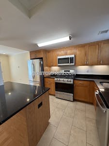 Brookline Apartment for rent 2 Bedrooms 1 Bath  Chestnut Hill - $3,820 No Fee