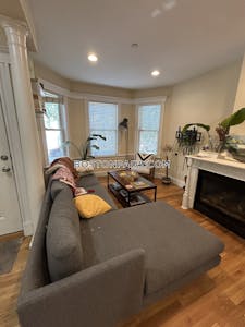 Cambridge 5 bedroom 2.5 baths in CAMBRIDGE  Central Square/cambridgeport - $6,900 No Fee