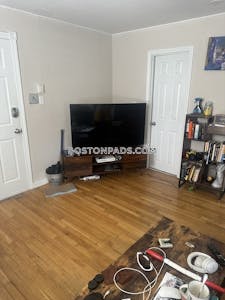 South Boston 1 Bed 1 Bath Boston - $2,400 No Fee