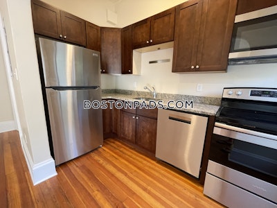 Brookline Apartment for rent 1 Bedroom 1 Bath  Washington Square - $3,000 No Fee