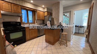 Somerville Apartment for rent 4 Bedrooms 1 Bath  Tufts - $4,900