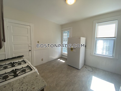 Roslindale Apartment for rent 1 Bedroom 1 Bath Boston - $2,500